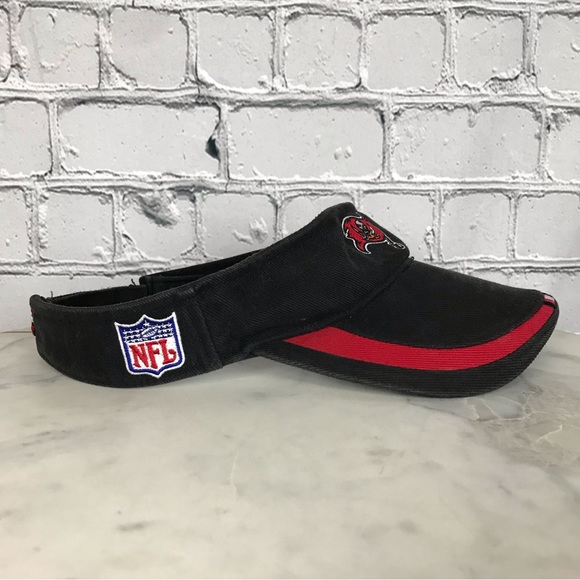 adidas Originals NFL Tampa Bay Buccaneers Mens Strapback Football Team Visor Hat - Picture 2 of 9